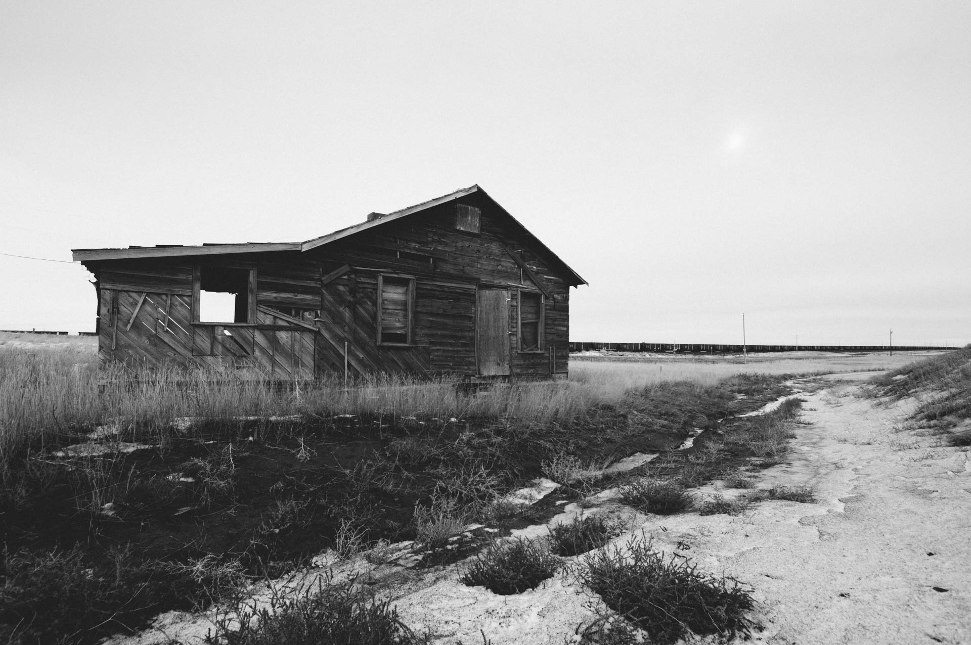 abandoned-farmstead-wyoming-grasslands-wright-wy-6180