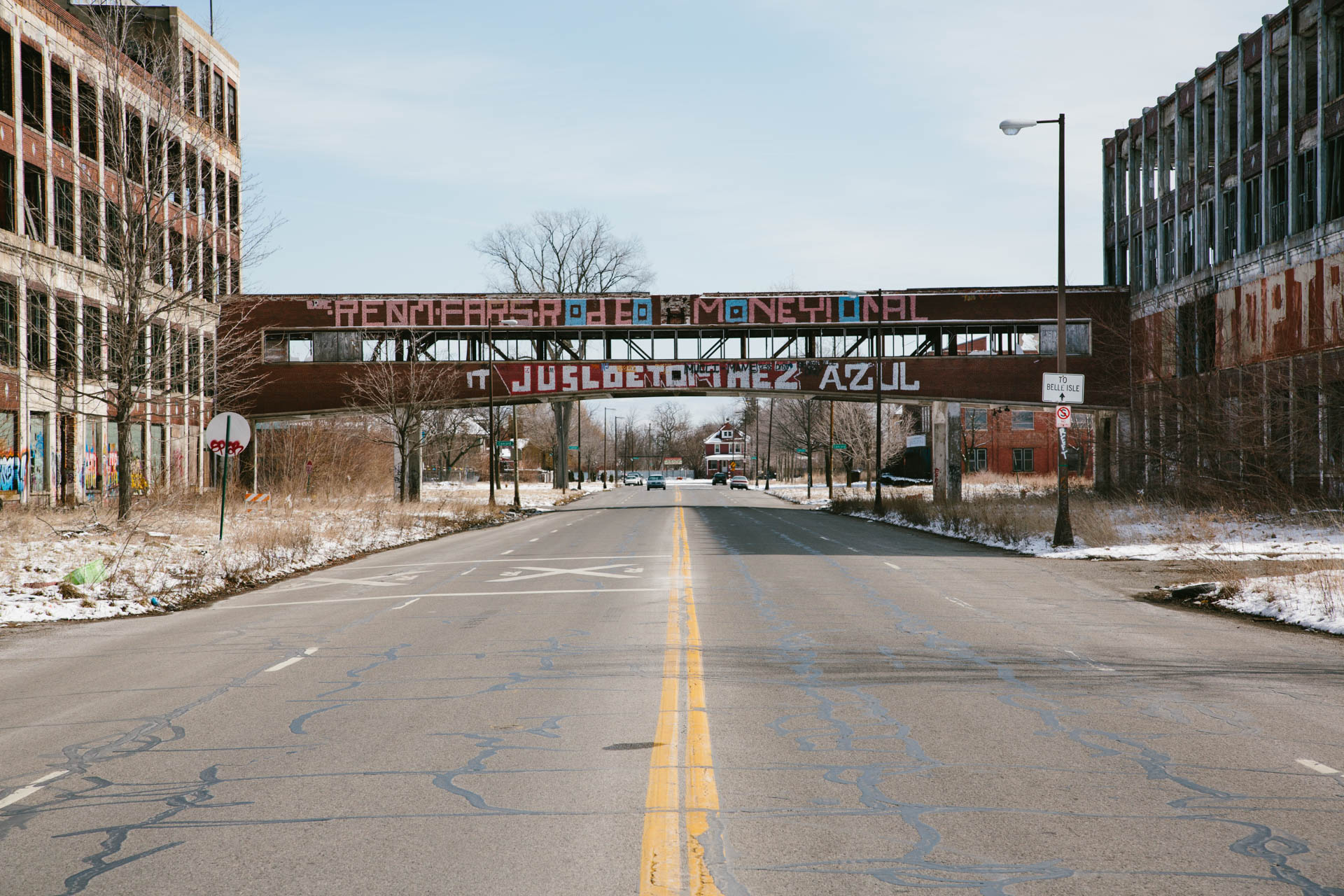 abandoned-packard-auto-plant-skyway-detroit