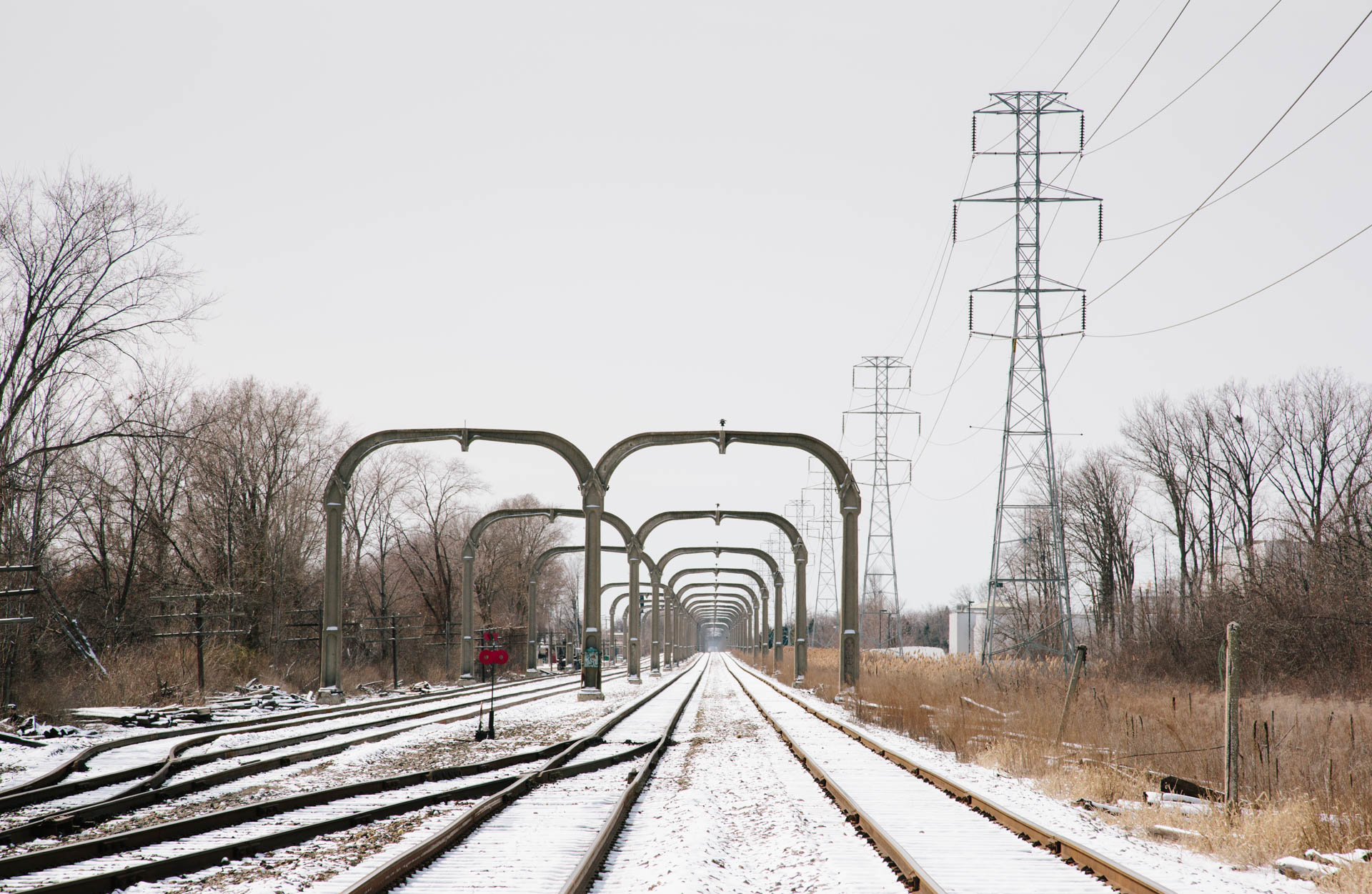 concrete-arches-ford-railroad-detroit