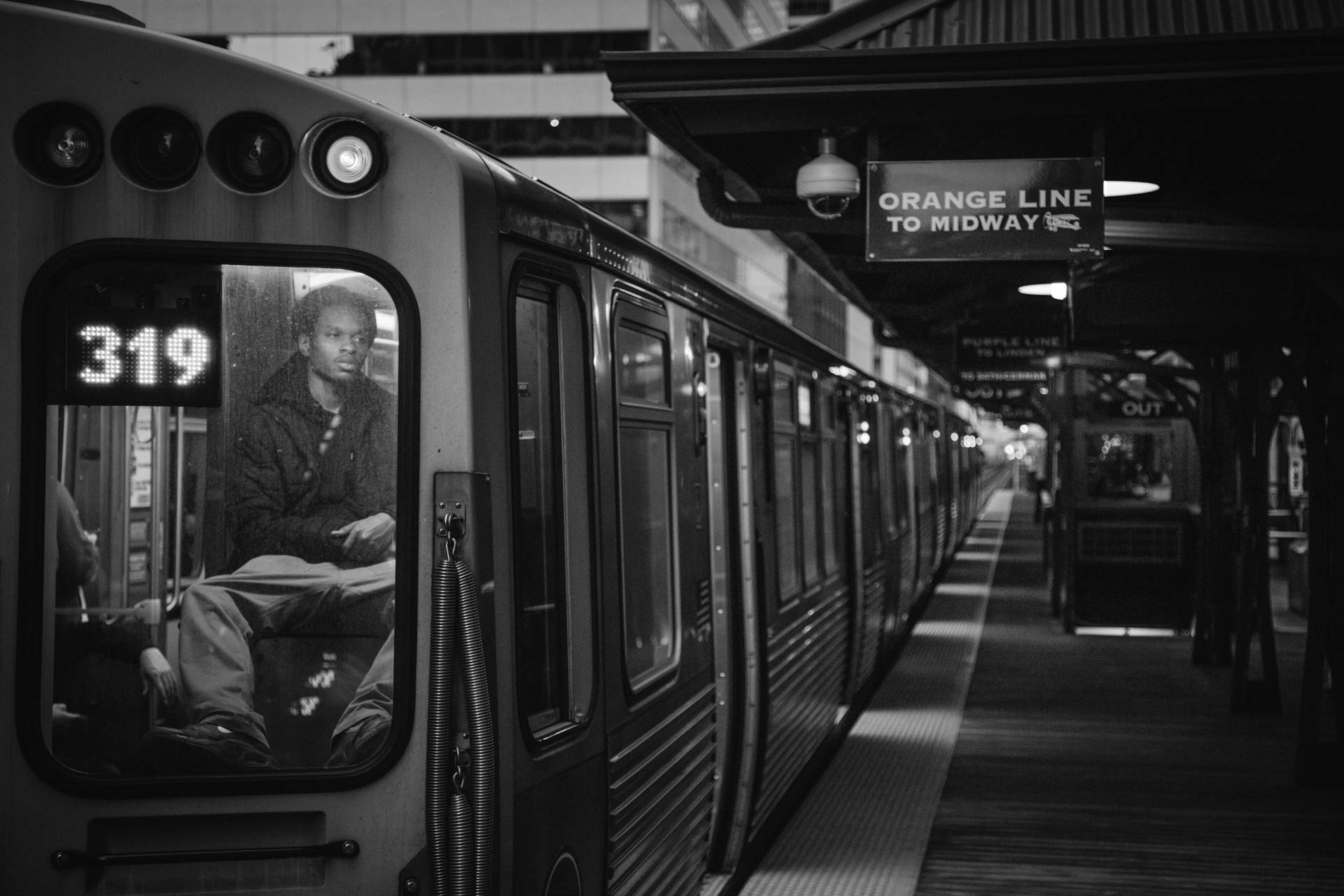cta_wells_jackson_station_black_male_passenger_window_6760untitled
