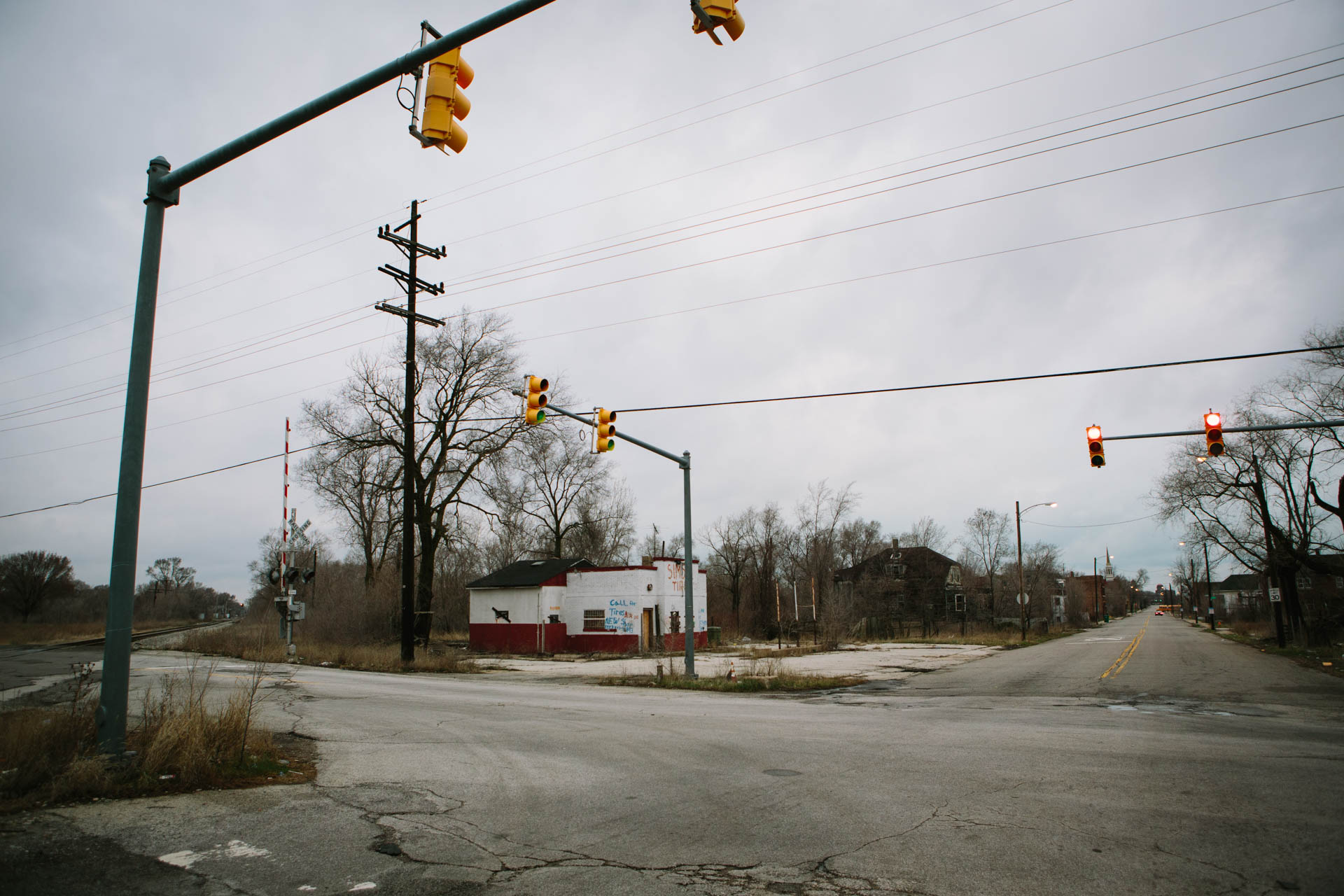 gary-in-steel-arteries-decay-ruin-6014