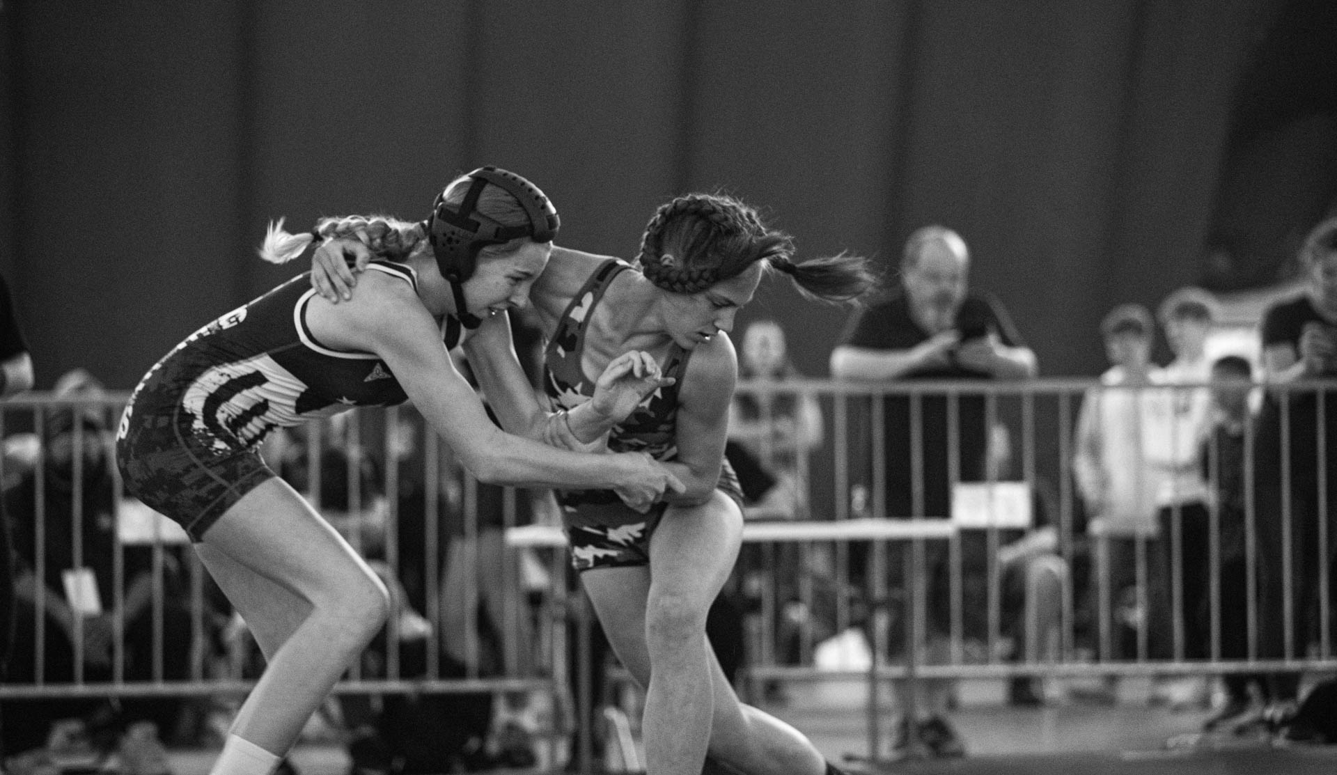 girls-wrestling-wisconsin-dells-state-tournament-sleznikow-aggressive-motion-greco-travis-dewitz-2054.JPG
