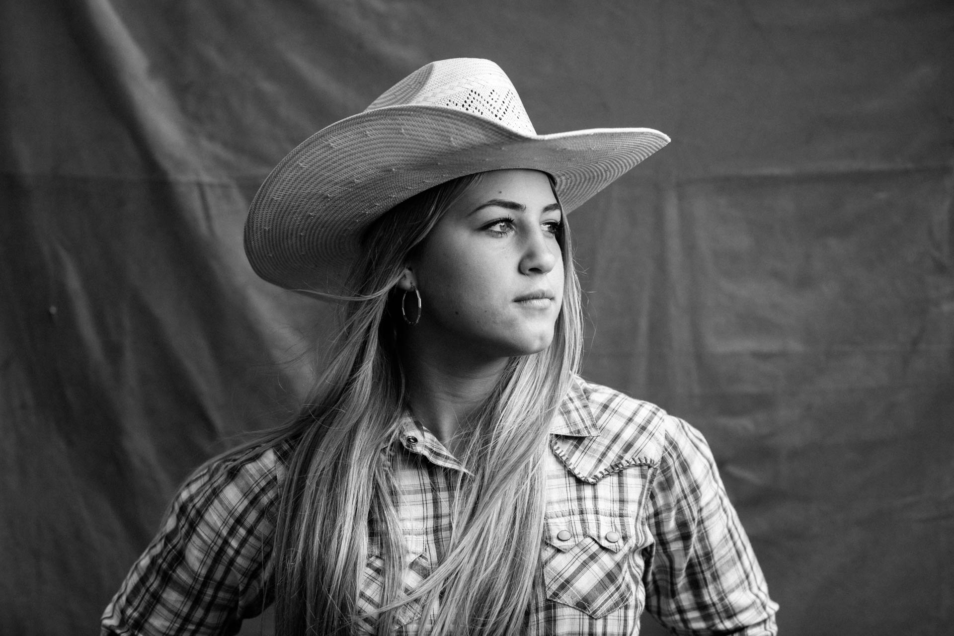 highschool-rodeo-cowgirl-portrait.JPG