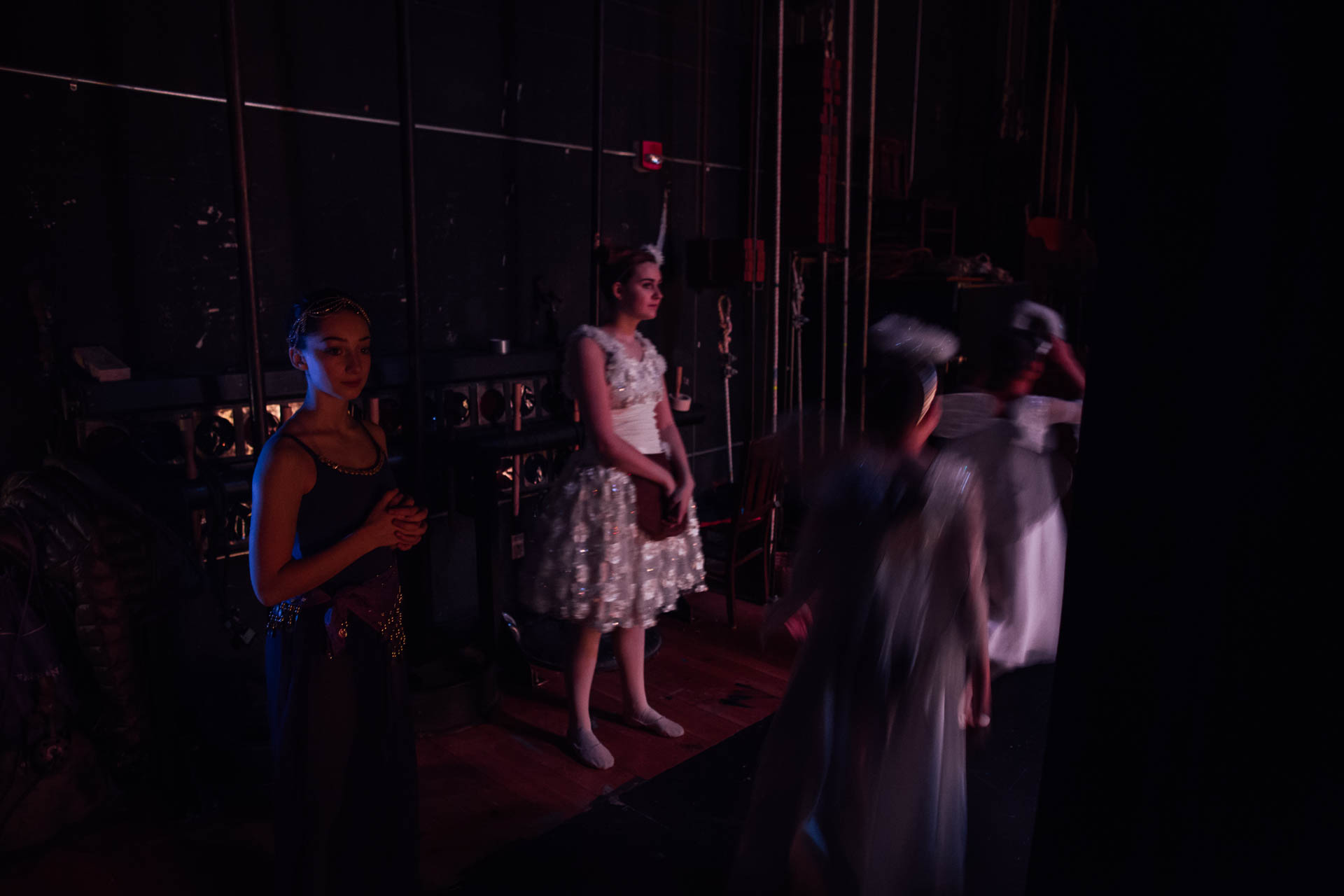 nutcracker-ballerinas-waiting-to-go-on-stage-6479